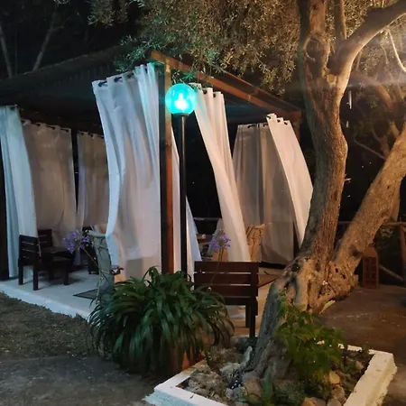Il Casale Soffio Di Terra Alojamento de Acomodação e Pequeno-almoço 3*